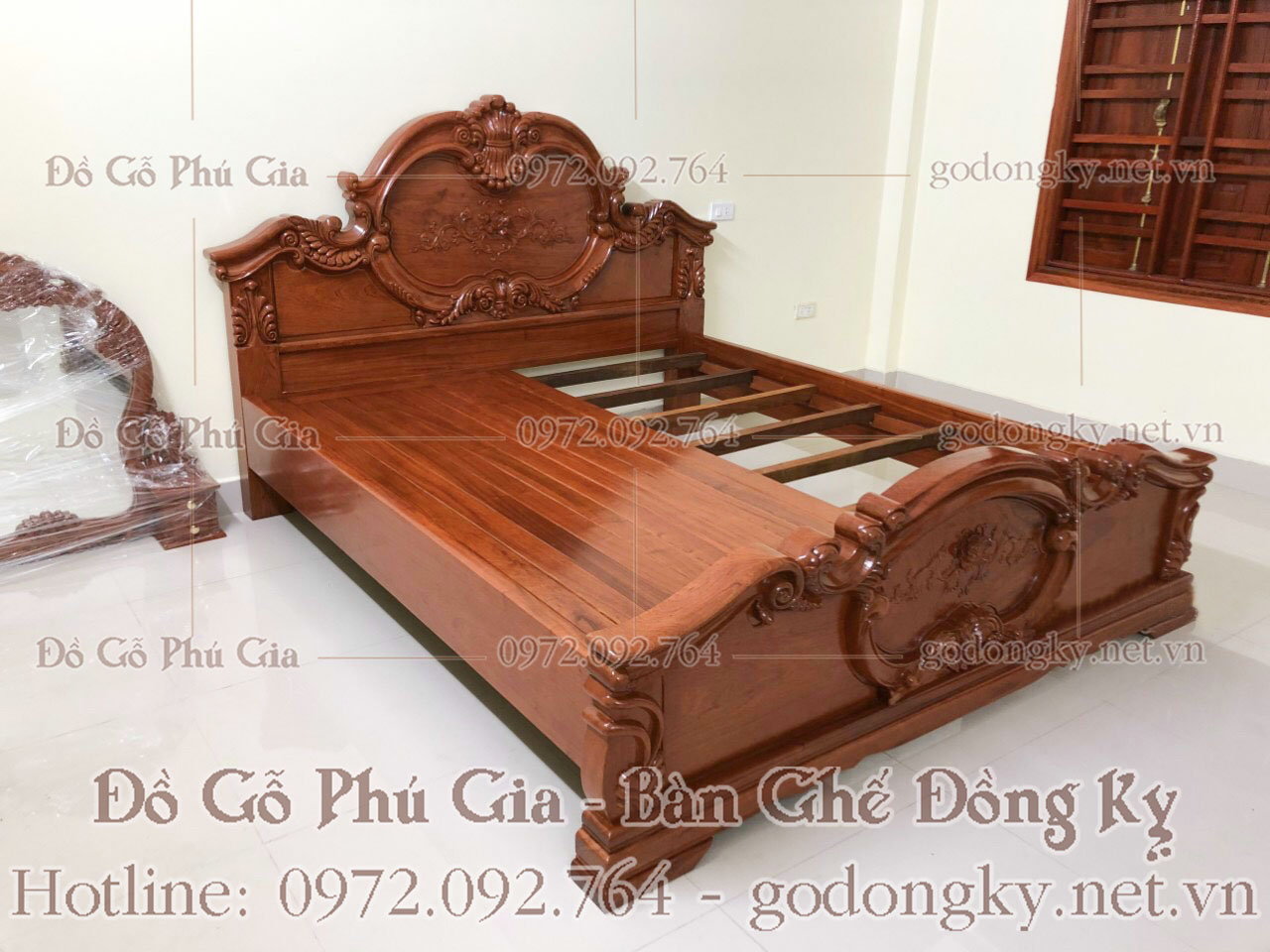 Giường vòm hoàng gia giá rẻ